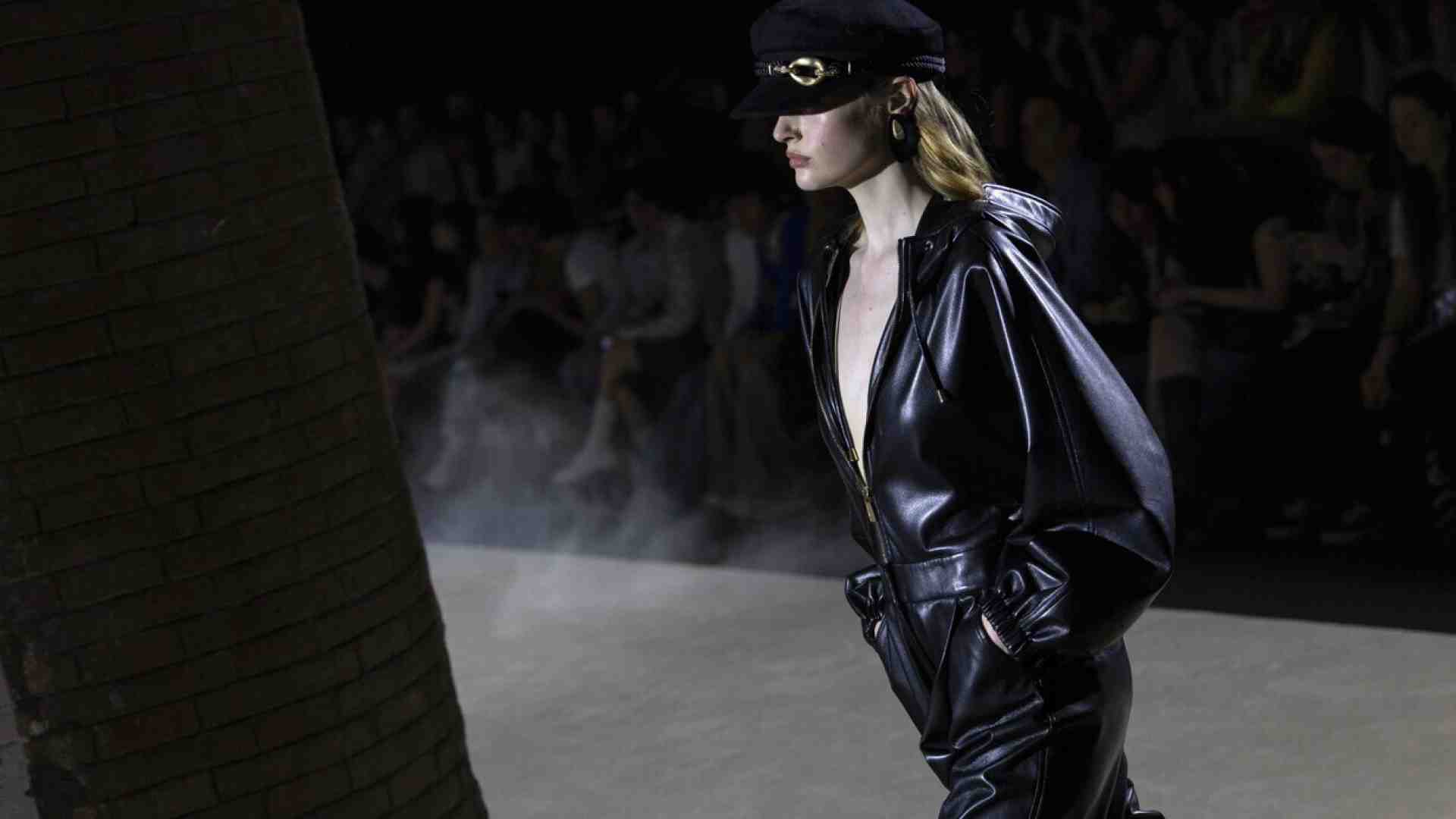 Dovunque si vada meglio non andarci da soli, anche in affari