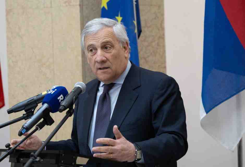 Forza Italia lancia la sua campagna per la sicurezza a Roma, tra strade e luci (e occhi al 2027)