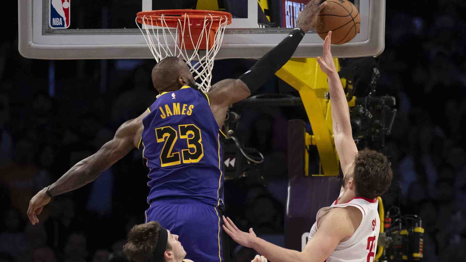 Nessuno sfrutta il potere dello sport meglio dell’America