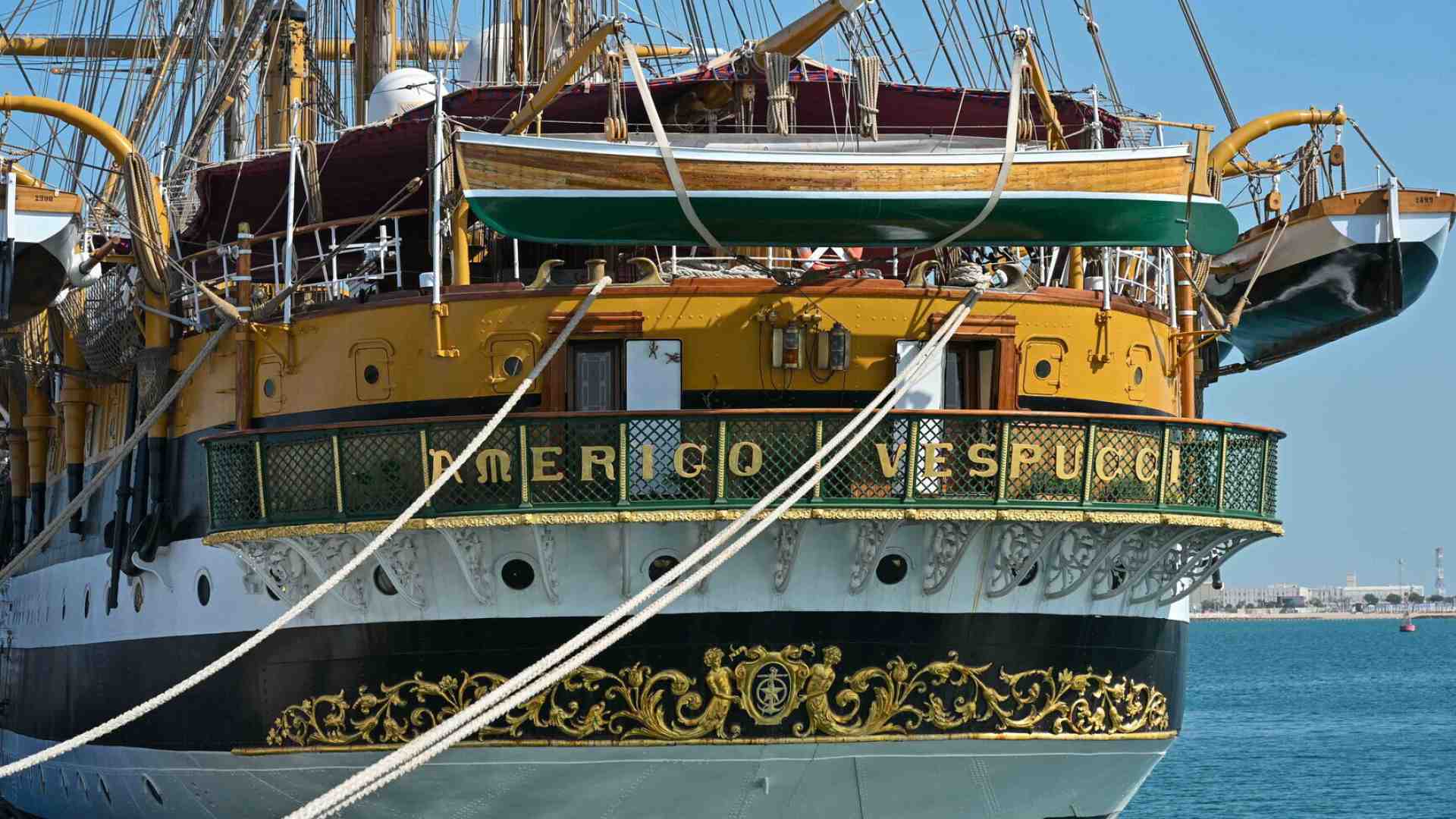 Un affascinante viaggio alla scoperta dello storico veliero Vespucci