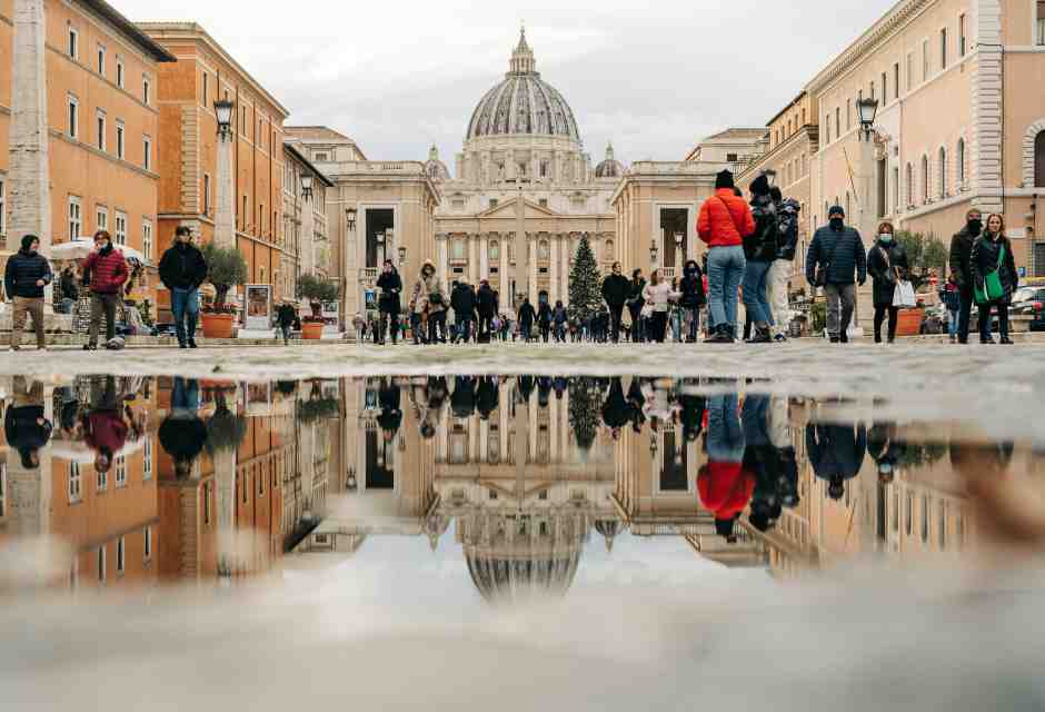 Dai vinili alle casse bluetooth portatili: come la tecnologia musicale torna al passato