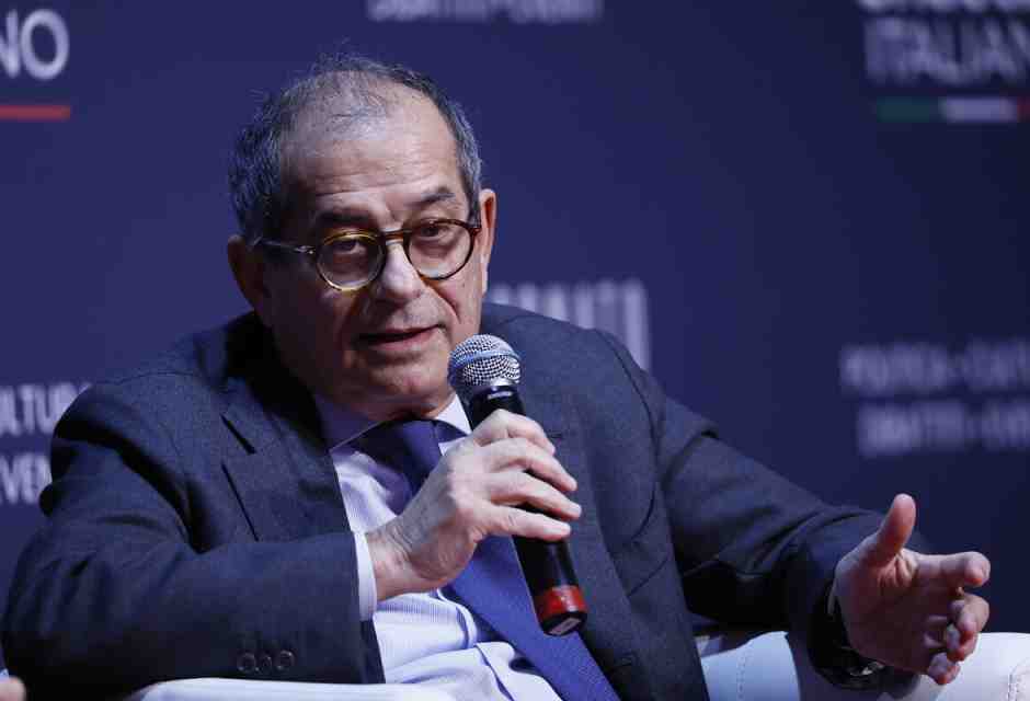 Parla Giovanni Tria: "Apriamoci a Cina e India. Meloni ha ragione a invocare calma. No ai contro dazi Ue"