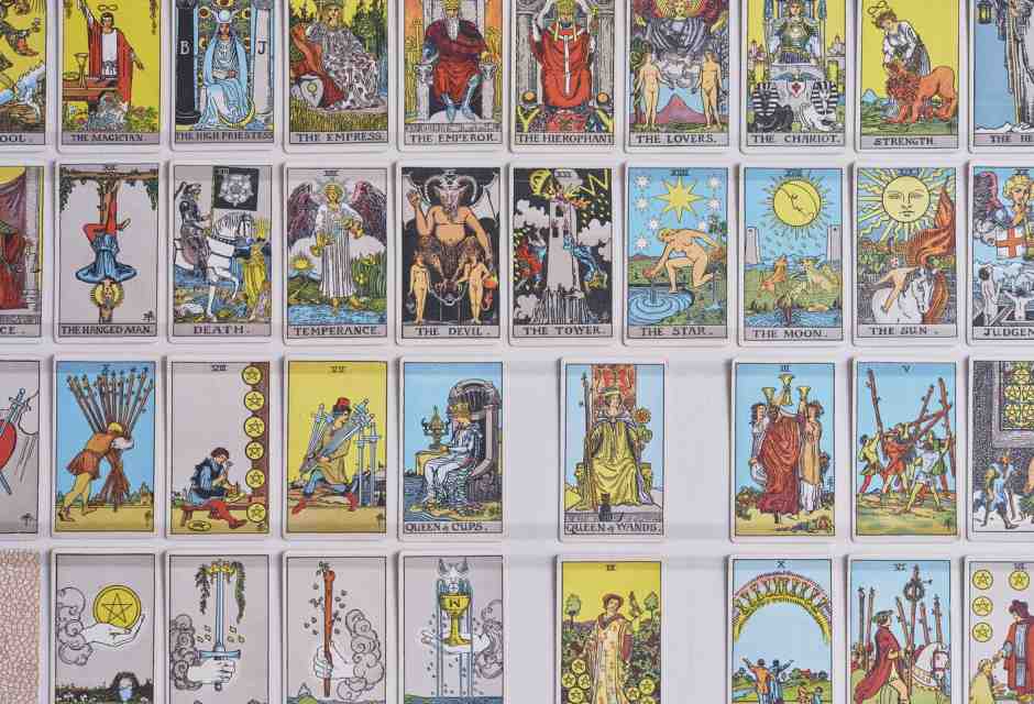 Scoprire le origini italiane e rinascimentali dei tarocchi. Ma non dite cartomanzia