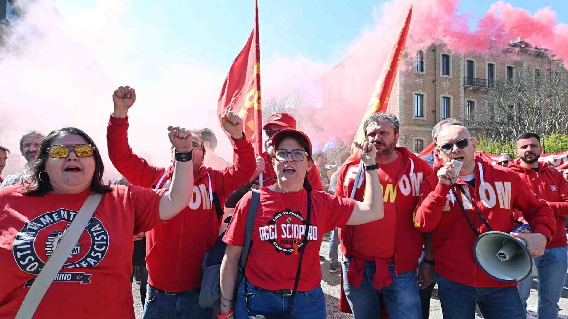 Sul nuovo contratto dei metalmeccanici le parti sociali vanno alla deriva