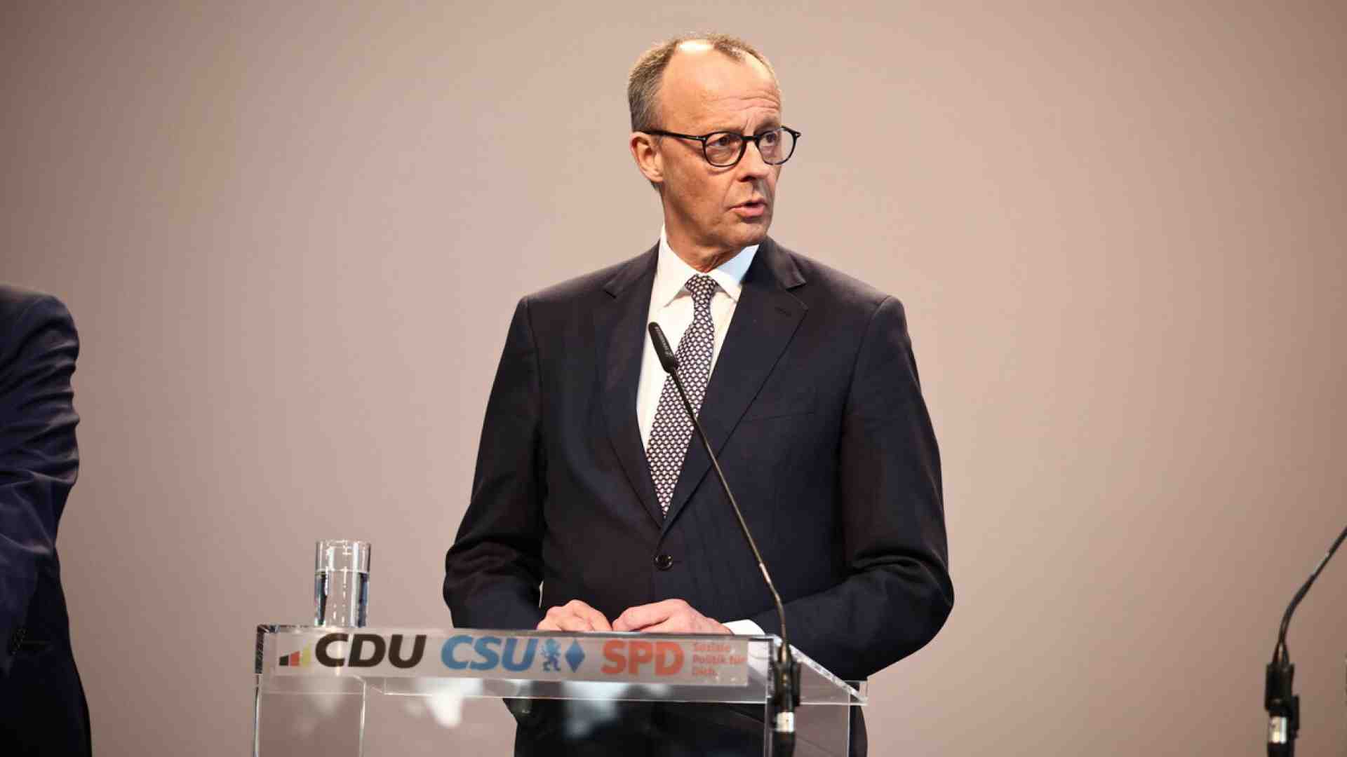 Il nuovo governo tedesco parte da tre punti: economia, immigrazione e difesa. Date e promesse