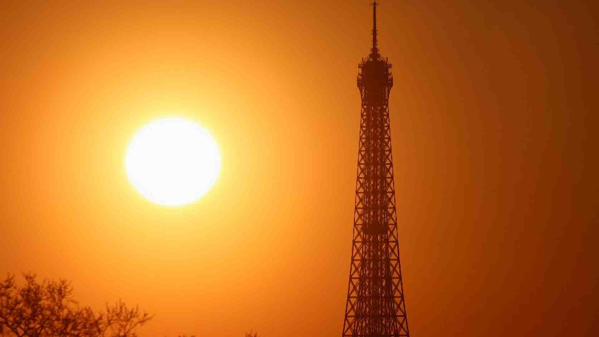 Cure palliative e “aiuto a morire”: la Francia pensa a due leggi parallele