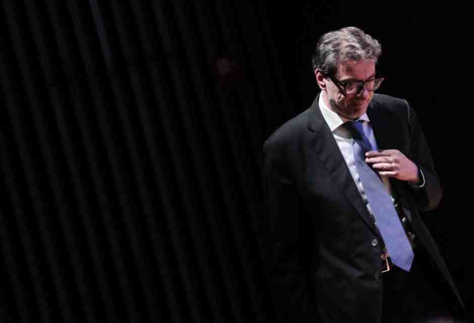 Giorgetti il sovranista. I francesi di Stm bocciano il suo candidato Marcello Sala. Il ministro: "Inacettabile, lo ripresentiamo"