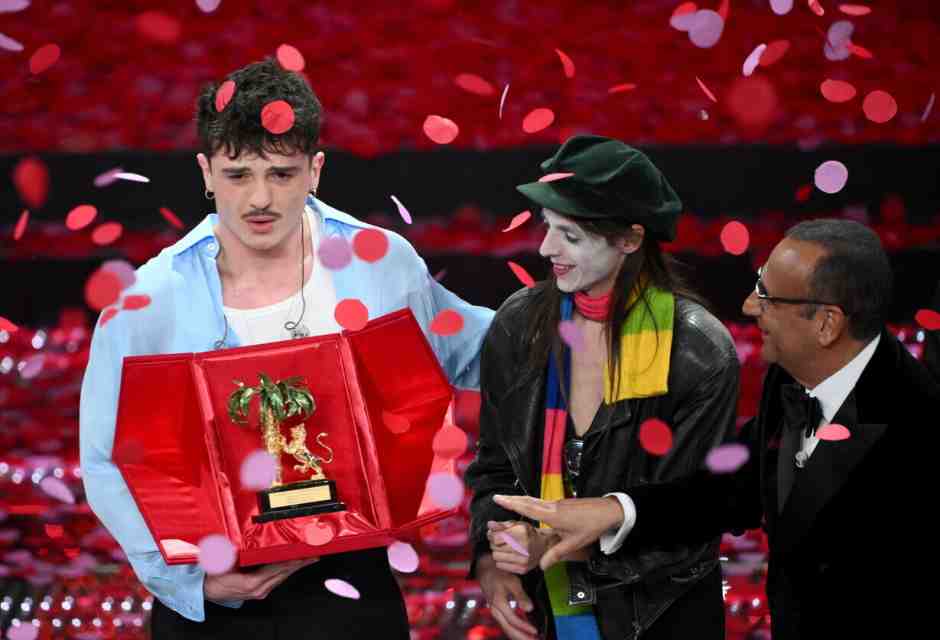 Le major discografiche, il bando del Festival e la miopia sanremese. Parla Enzo Mazza