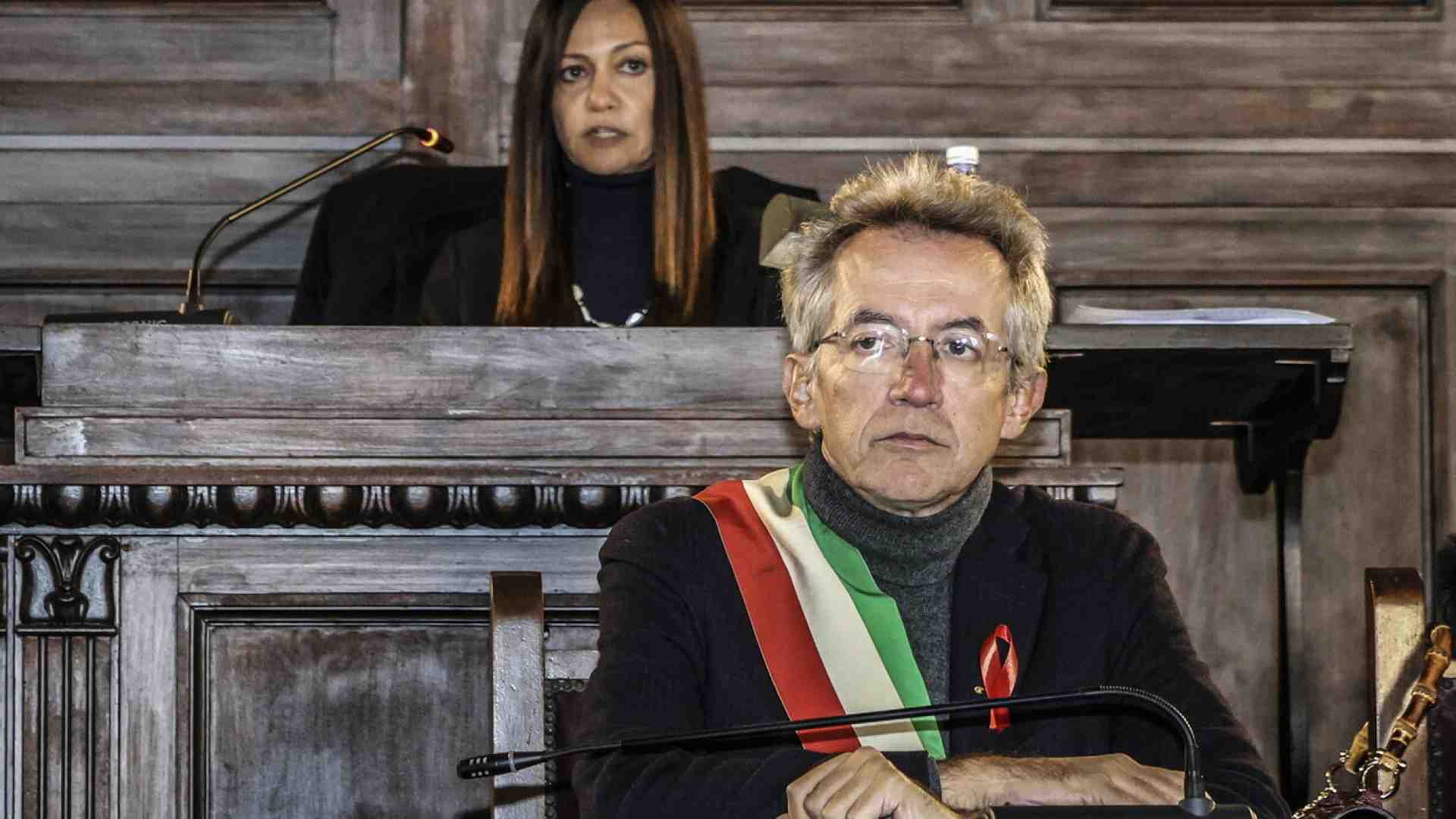 Il pasticcio sulle tasse del comune di Napoli e il richiamo della Consulta