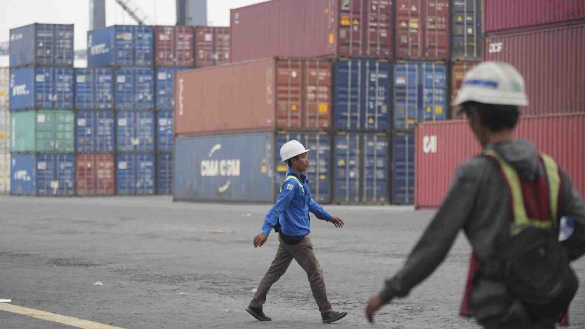 La Cina ha mostrato le sue carte contro Trump, fra quasi-embarghi e titoli di stato