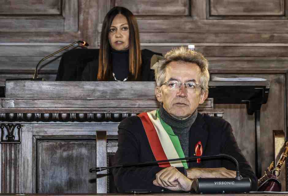 Il pasticcio sulle tasse del comune di Napoli e il richiamo della Consulta