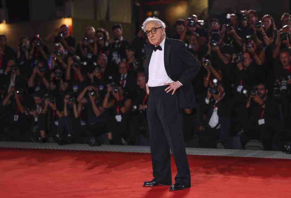 Allen racconta l’ennesimo alter ego nevrotico, e ci viene in mente Roth