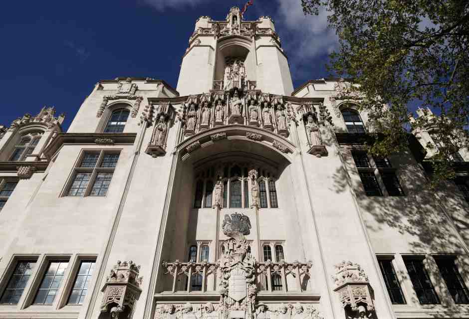 Per la Corte suprema britannica la definizione legale di "donna" si basa sul sesso biologico