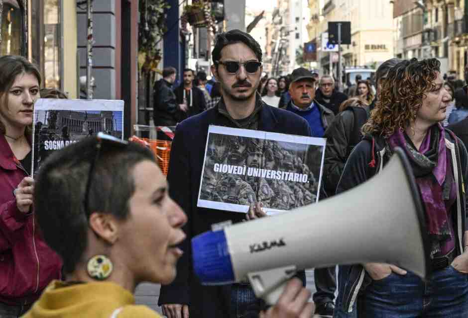 L’appello dei prof: “La rigidità dei sindacati fa male ai ricercatori”