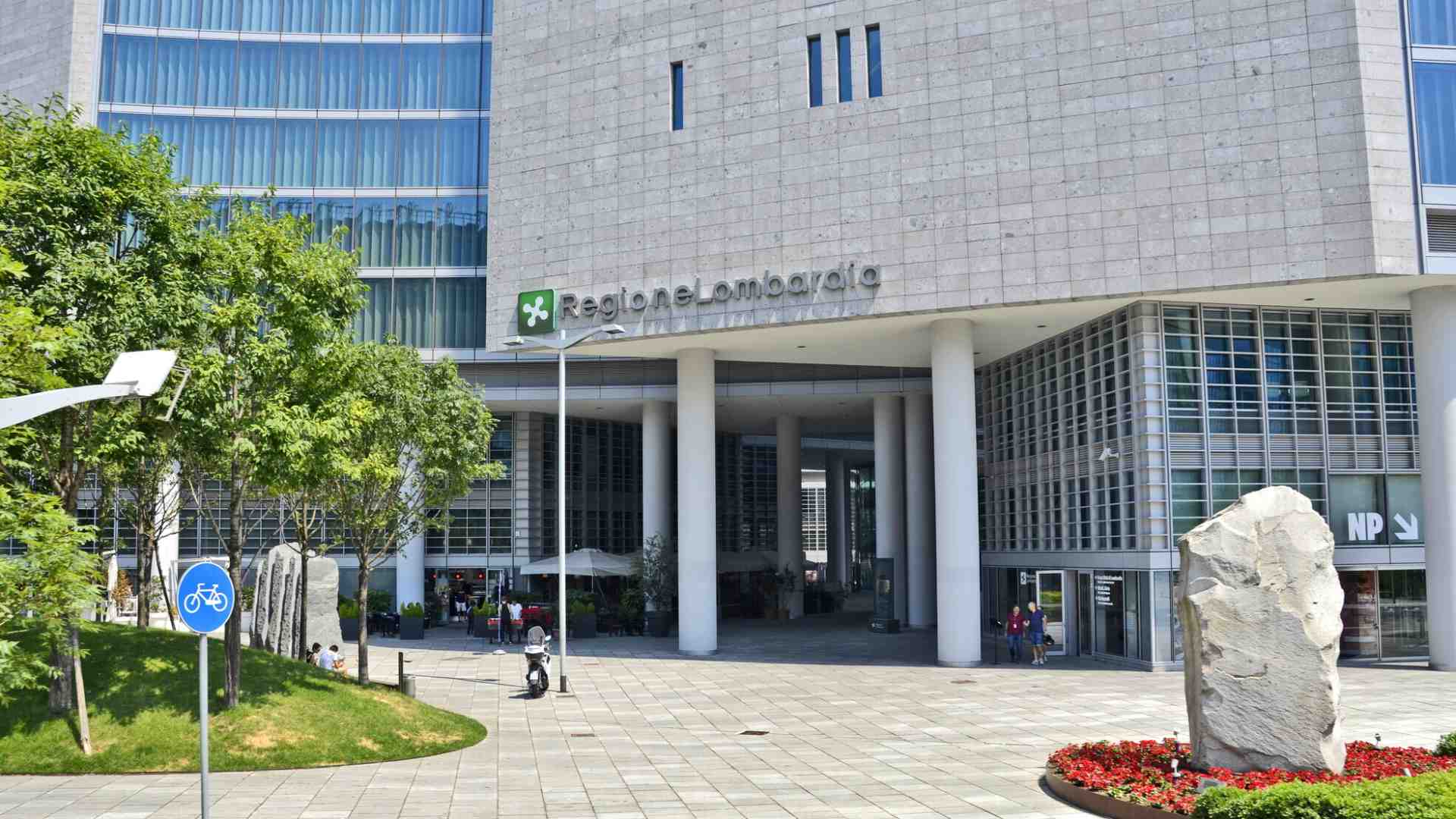 La Lombardia? A Noi! Sì, va bene, ma per farci che? Zeru idee