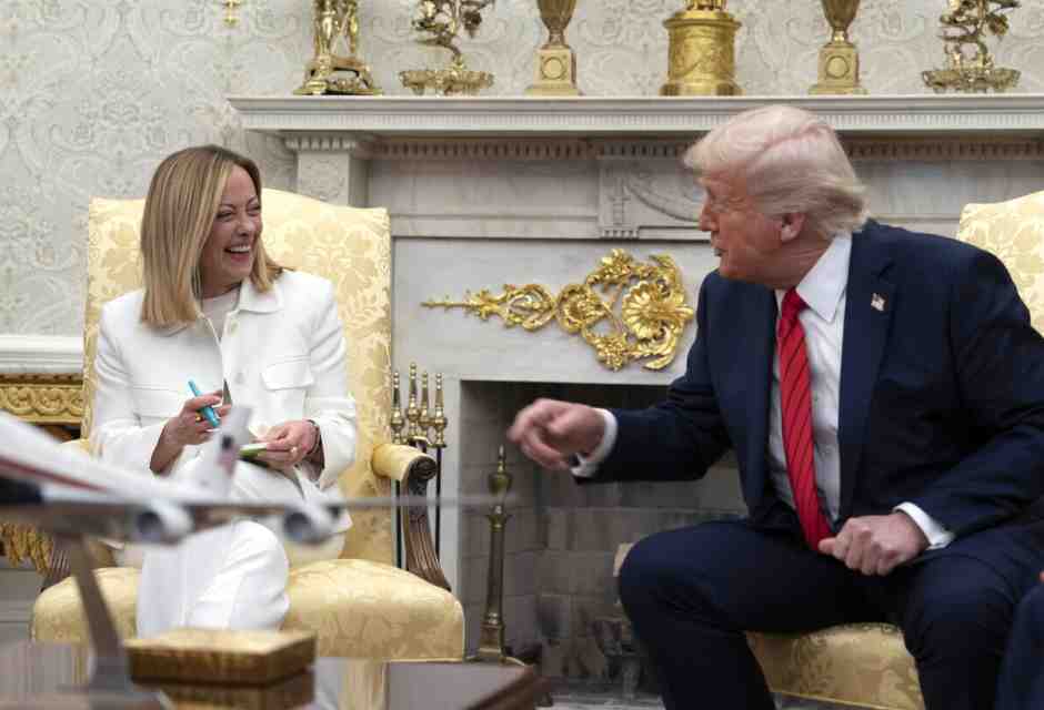 Prevedibilità e normalità. Meloni non paga dazio da Trump