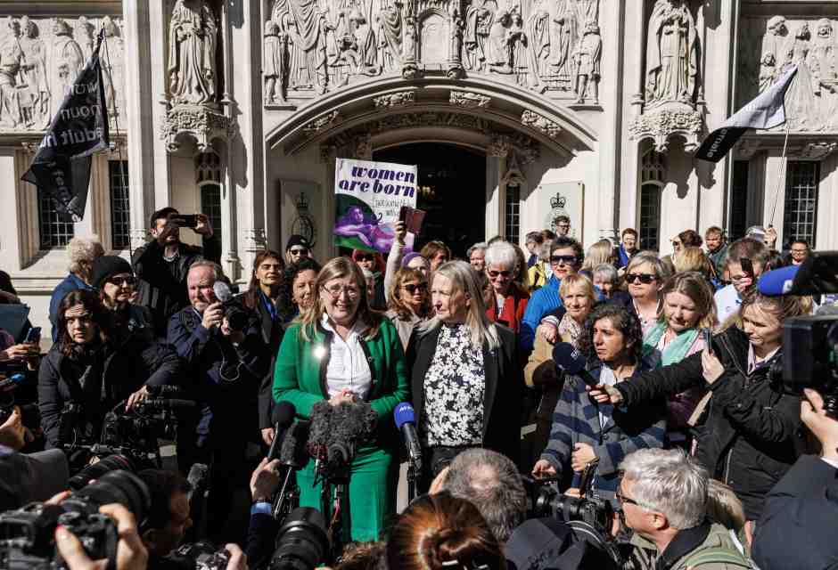 Donna si nasce, d’accordo. Ma riflettiamo