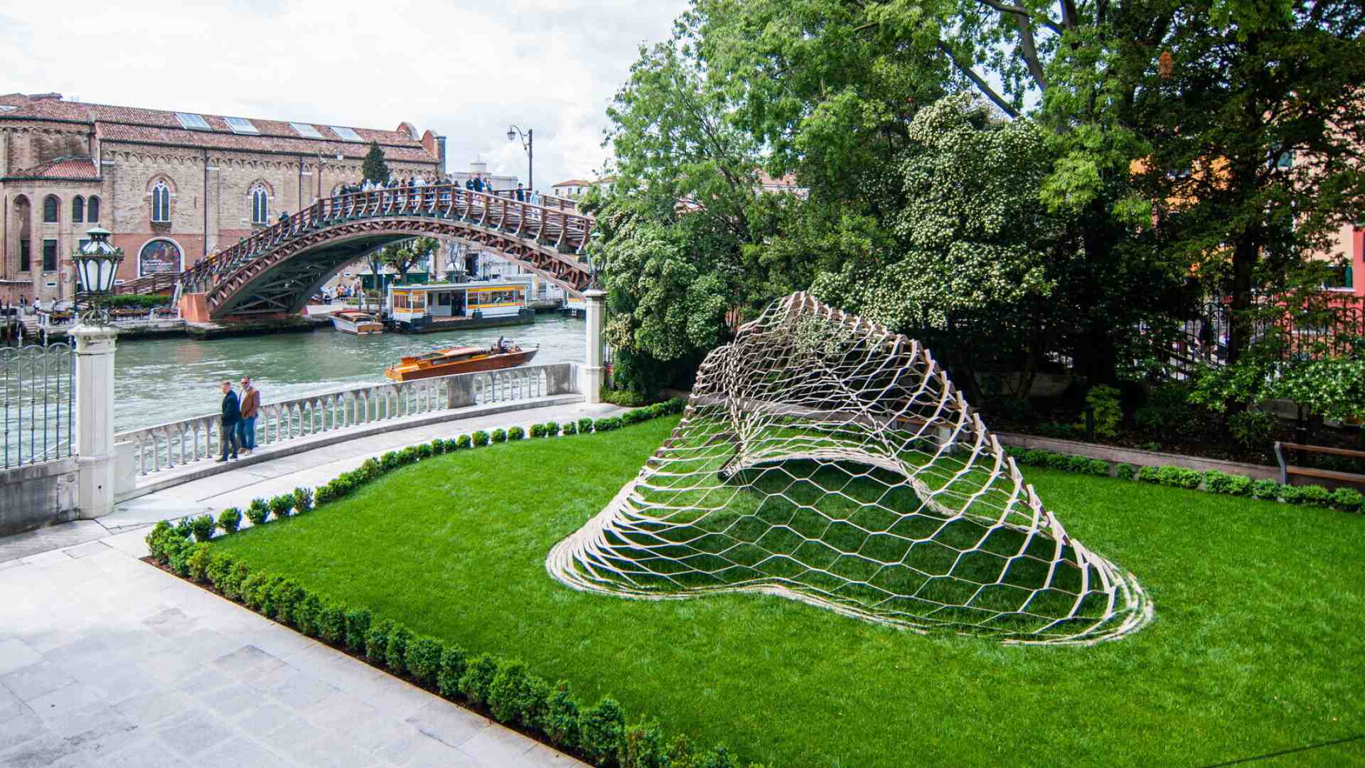 Il Qatar a Venezia. Il padiglione del paese del Golfo apre alla Biennale e cela non poche ombre