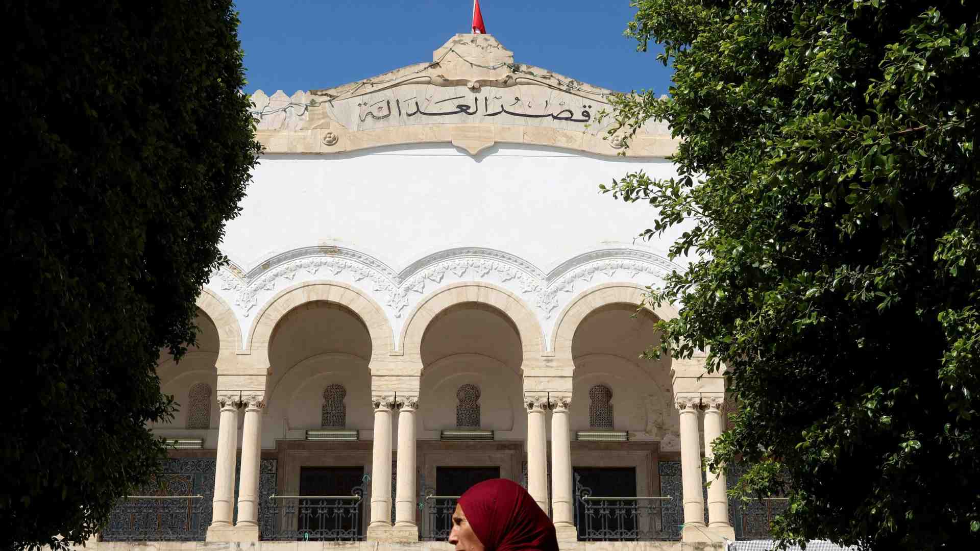 La Tunisia condanna 40 oppositori per «cospirazione»