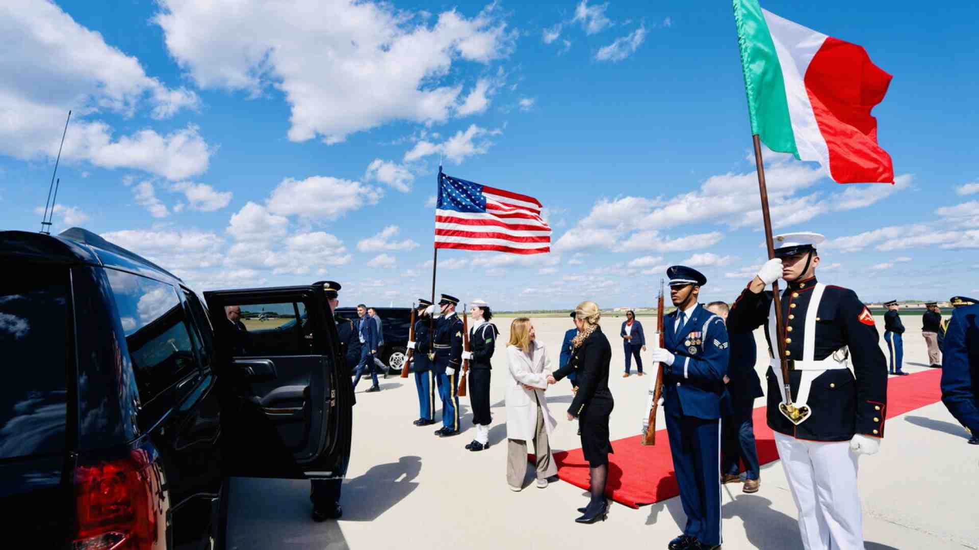Il sentiero stretto di Meloni a Washington