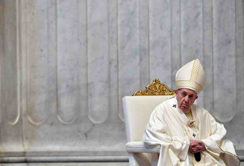 “Più che l’ospedale da campo, Francesco ha creato il caos”. Parla il professor Jakub Grygiel