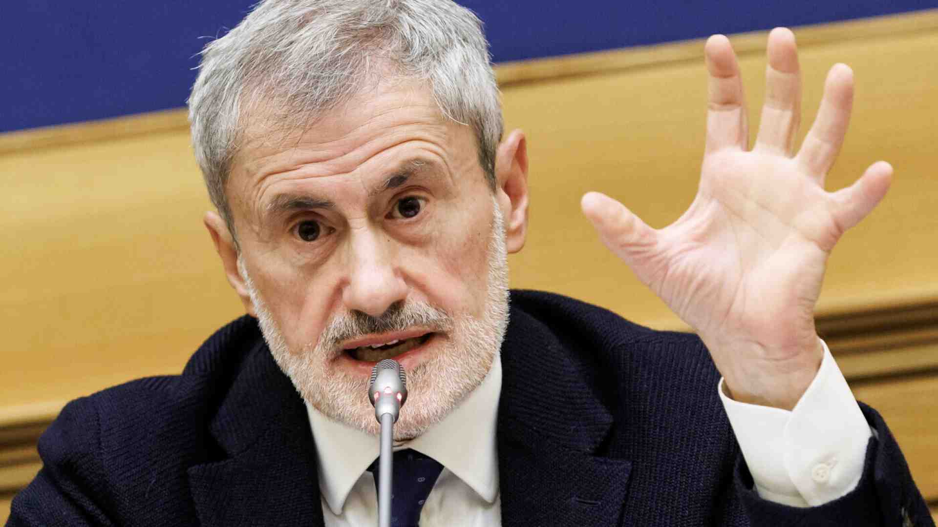 "Il carcere è un buco nero": lo sfogo di Alemanno dal carcere di Rebibbia