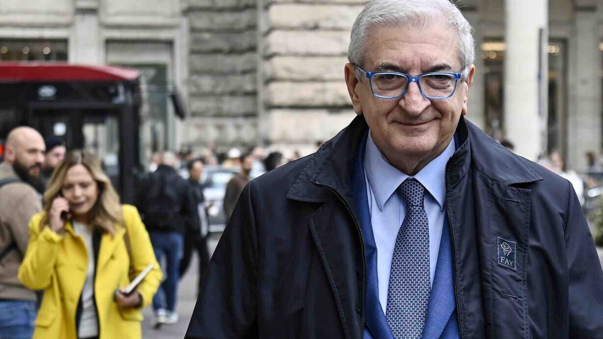 I dubbi di Meloni sul vertice Usa-Ue. Foti: "C'è il Papa, non siamo una banca d'affari"