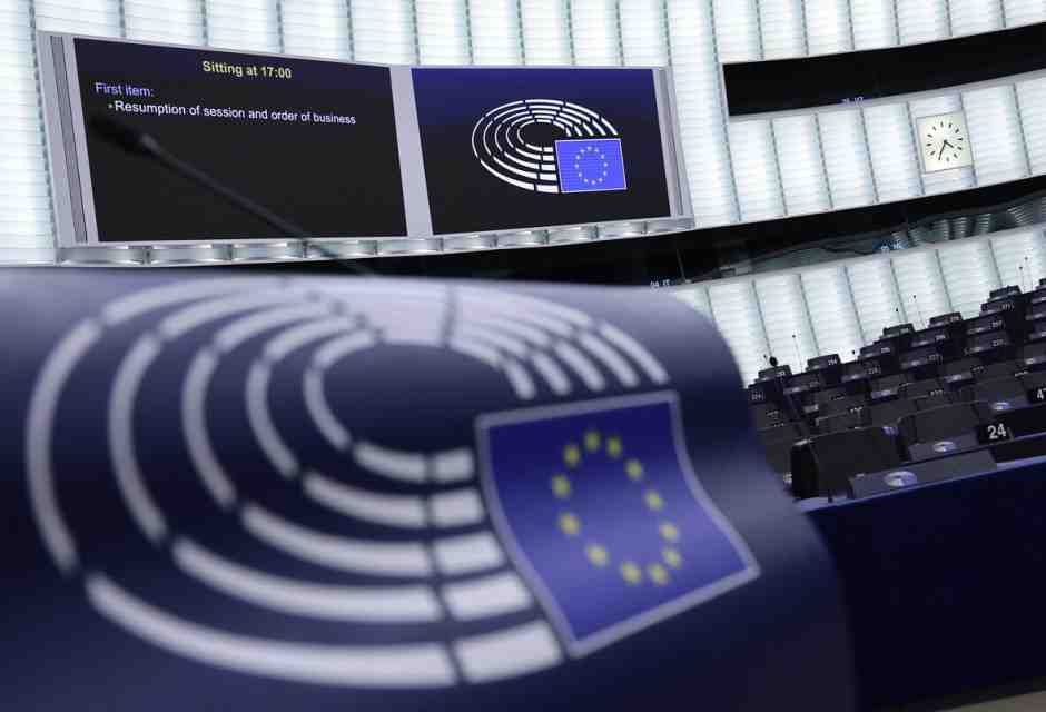 Il Pd si riallinea al Pse e vota (in solitaria) il Programma per l’industria europea della Difesa