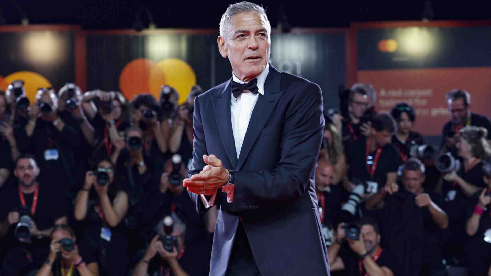 Clooney torna al teatro dopo 40 anni, anche per rischiarare i tempi bui