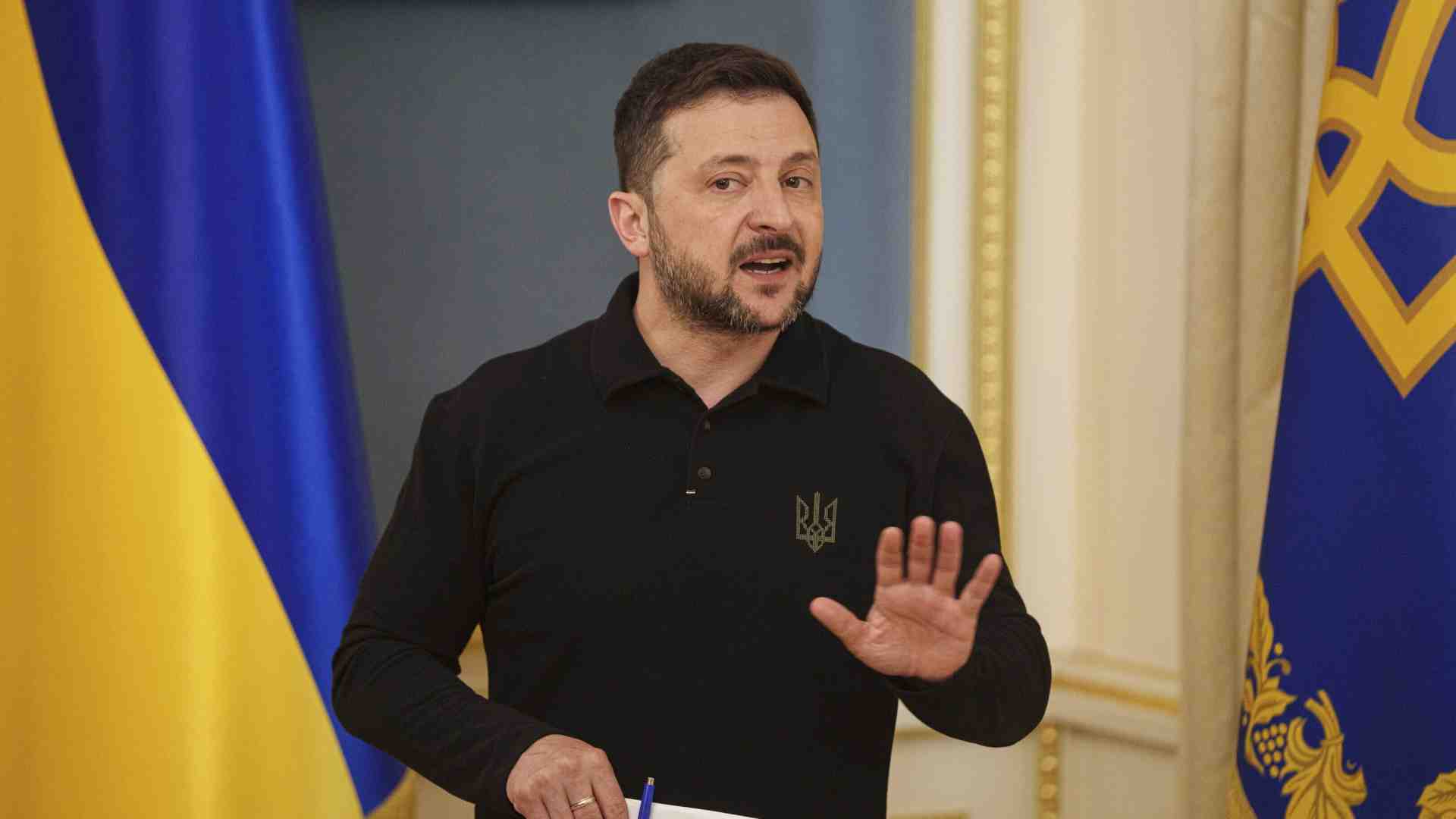 La resistenza dell’Ucraina e la camminata sul filo di Zelensky, senza rete
