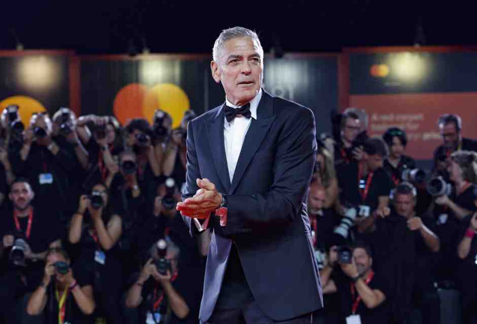 Clooney torna al teatro dopo 40 anni, anche per rischiarare i tempi bui