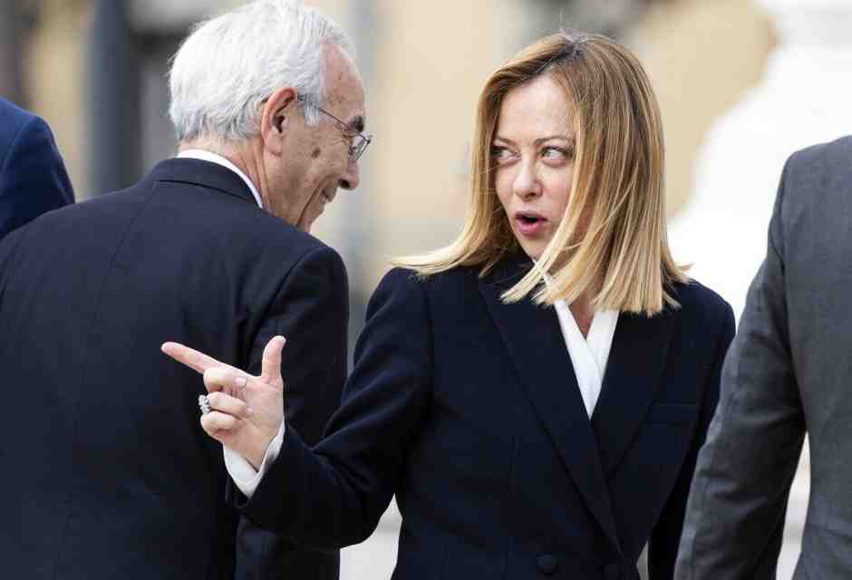 Meloni e l’antifascismo senza bandiere