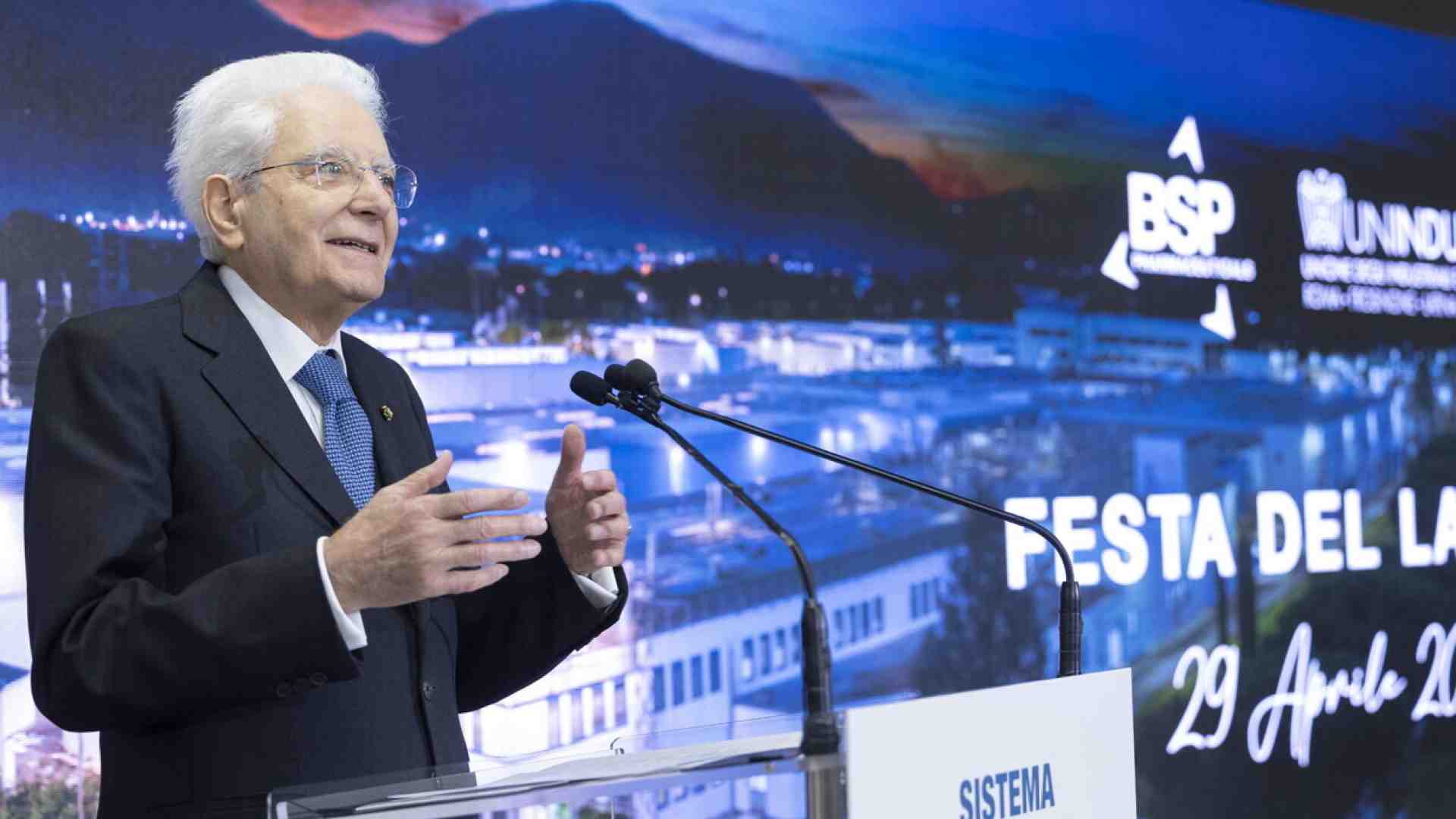 Mattarella non ha mai pronunciato quelle parole sui salari e le famiglie