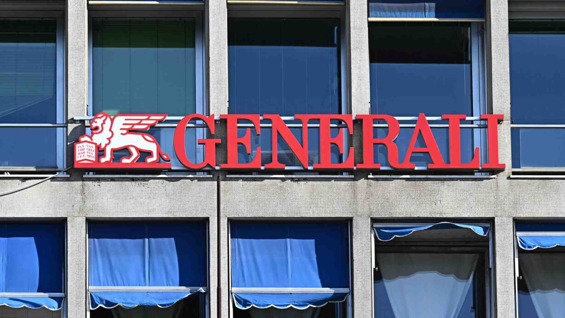 Da Cuccia a Nagel, da Mussolini a Meloni: Generali contese da banche, governi e famiglie. Scalate e segreti