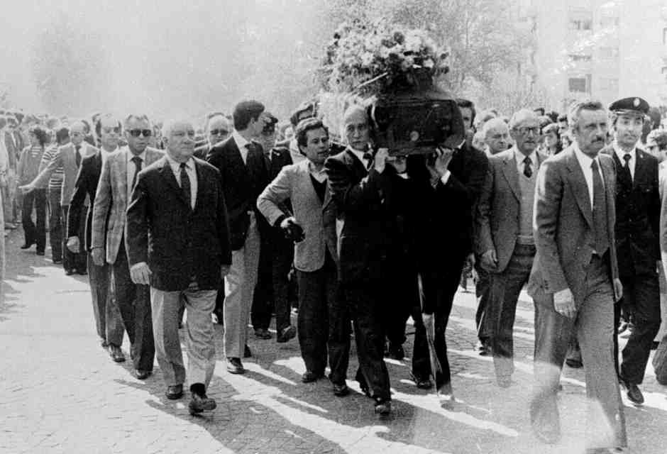 Ormai è tardi per fare i conti con le ferite della storia repubblicana