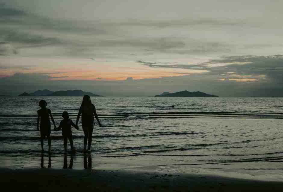 Tremi chi è innocente, un romanzo familiare arricchito dalla tensione del noir