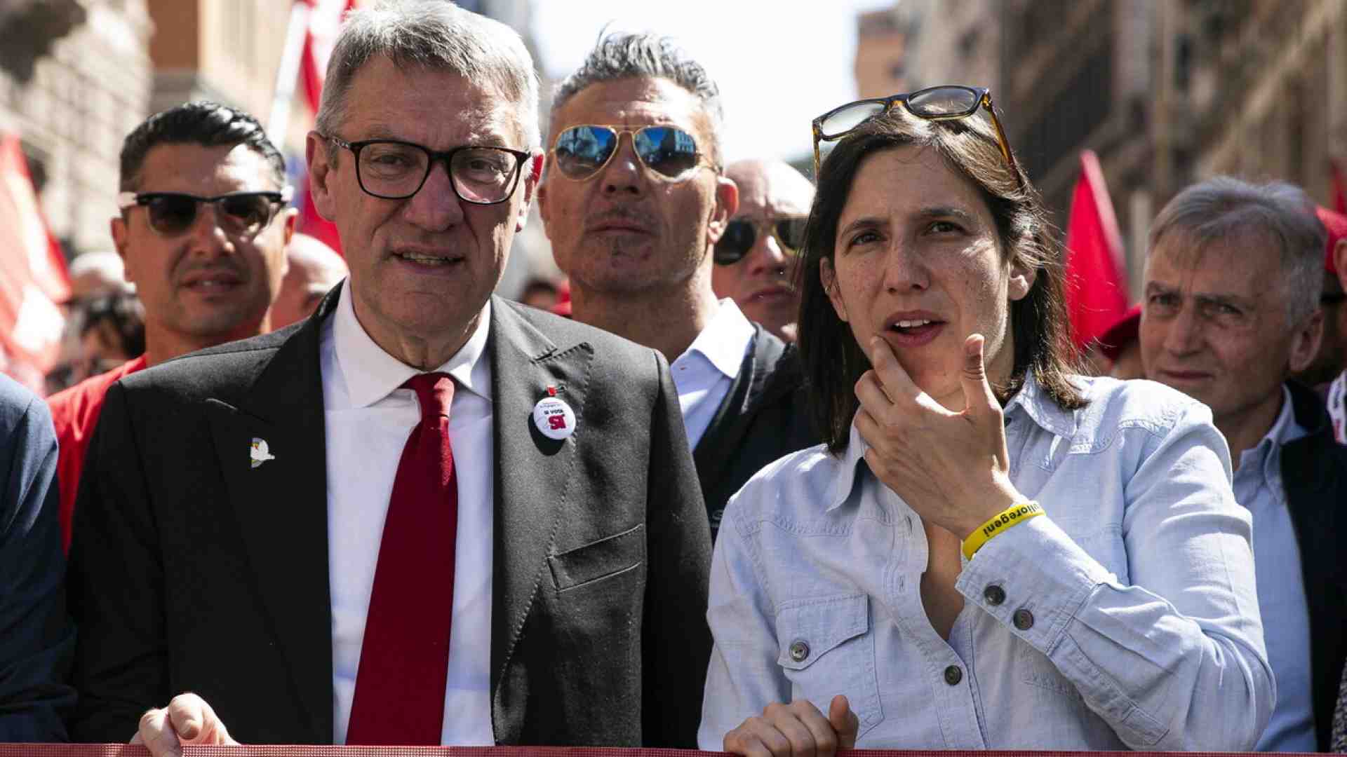 Primo maggio sprecato: sul lavoro balle da destra e sinistra