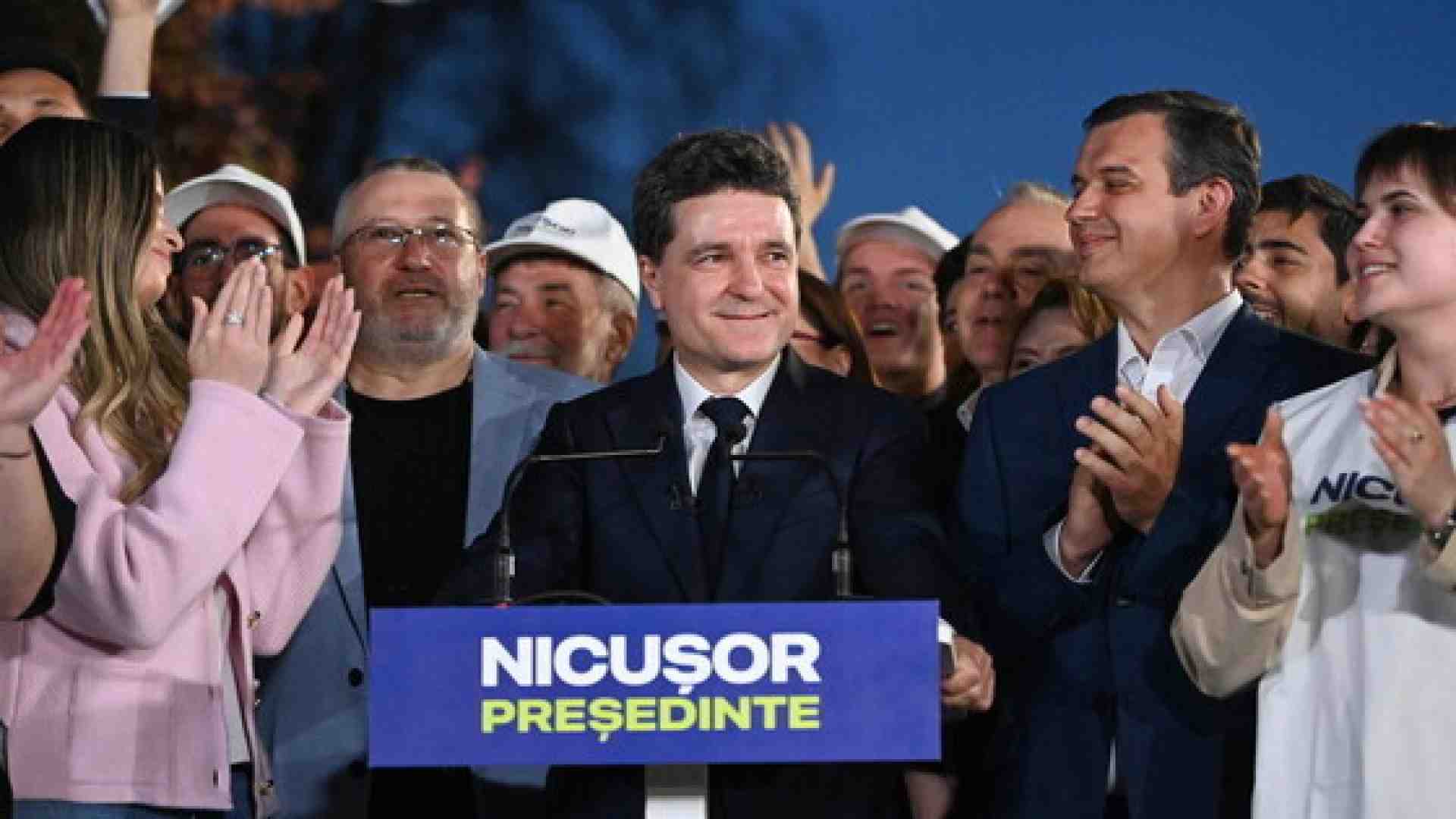 La missione di Nicusor Dan in Romania