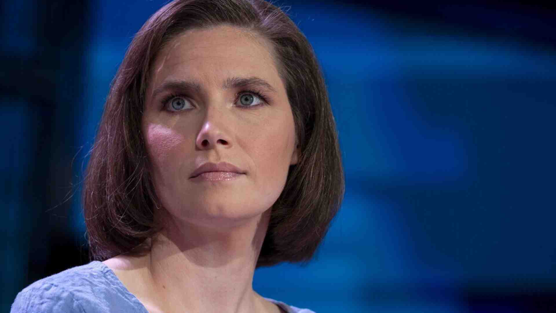 La Exoneree Band, il nuovo libro, le passioni da nerd. Intervista a Amanda Knox