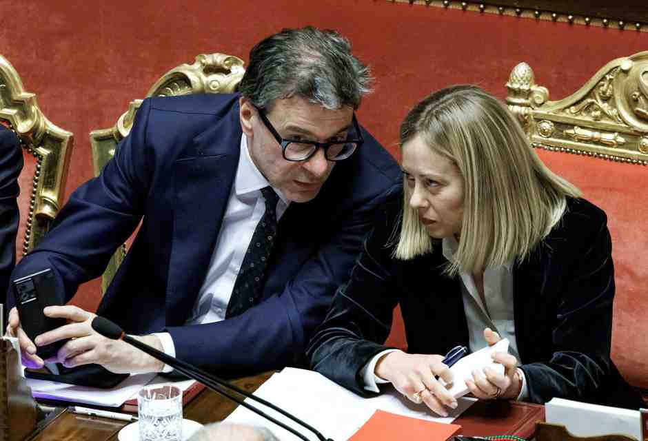 La Malfa: "Meloni si occupi di Pnrr, non di risiko bancario. Sul terzo polo bancario Giorgetti fa lo spettatore"