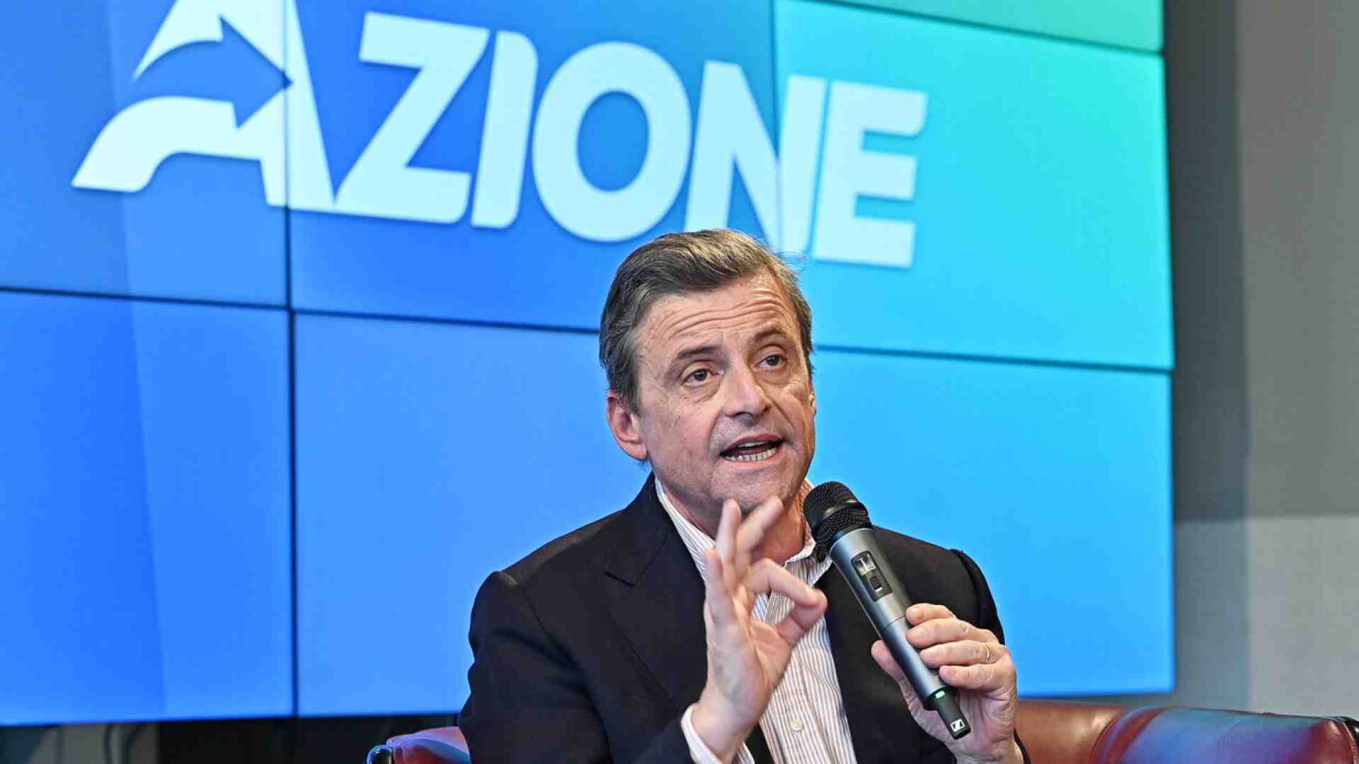 Calenda: "Meloni non si occupa dei problemi veri. Ma questa sinistra non ha proposte, solo ideologia"