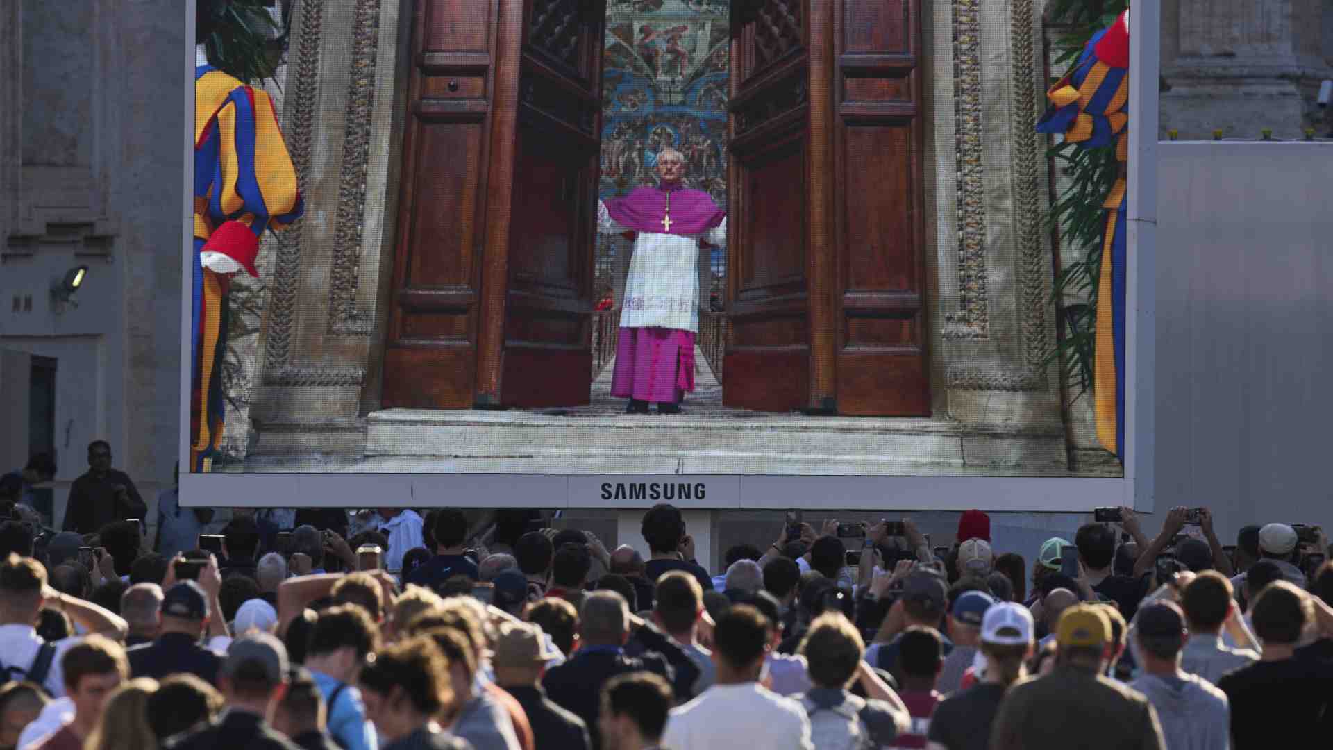 Mentre si entra in Sistina, si guarda a tutte le novità di questa Sede vacante