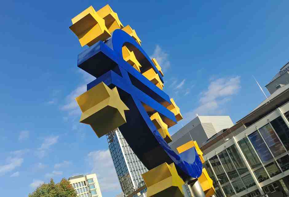 Come rafforzare il ruolo dell'euro. Le difficoltà di un titolo di debito comune