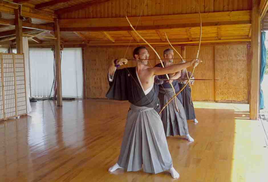 Luca Lucchesi, il kyudo e lo spirito: “La via dell’arco per conoscere se stessi”