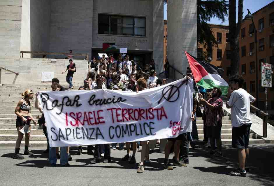 “Lo scolasticidio di Israele, stato terrorista”. Scene da un convegno alla Sapienza