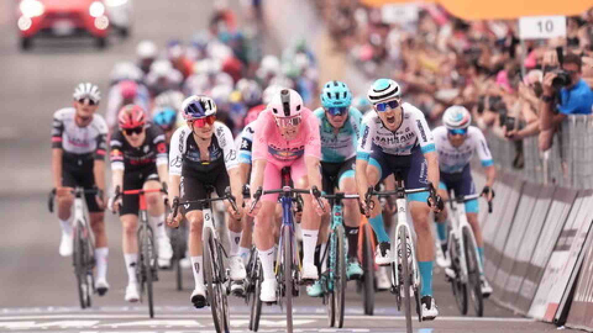 Mads Pedersen ha vinto a Matera e nessuno si è illuso al Giro d'Italia