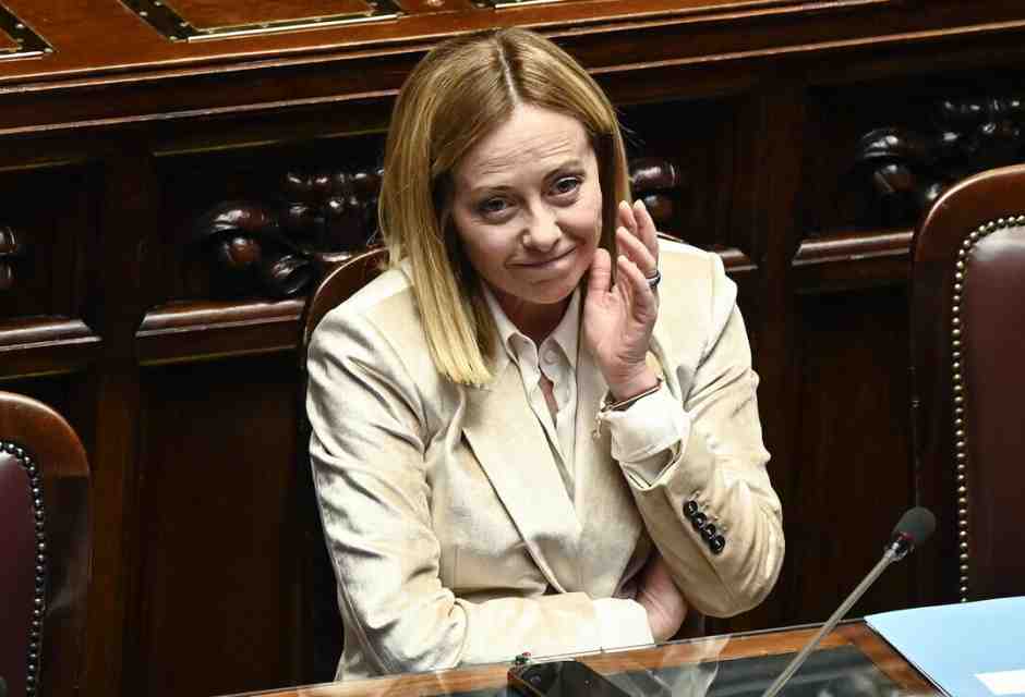 Corrida governo-opposizione alla Camera per il question time di Meloni. Con piccole prove di forza interne