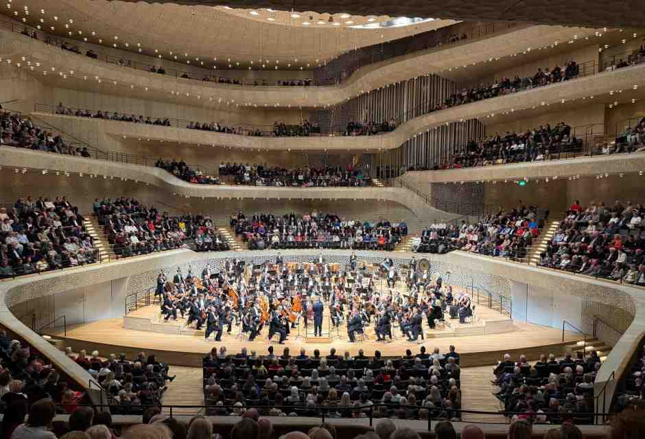 Santa Cecilia in tournée. Consonanze europee con passeggiata ad Amburgo