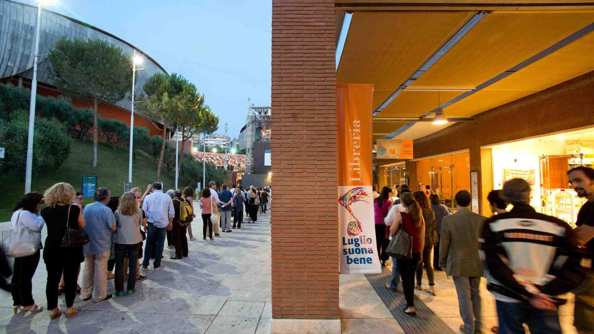 Orgoglio Auditorium. Ex avamposto e ora “enclave nell’enclave” di sinistra nel paese governato dalla destra