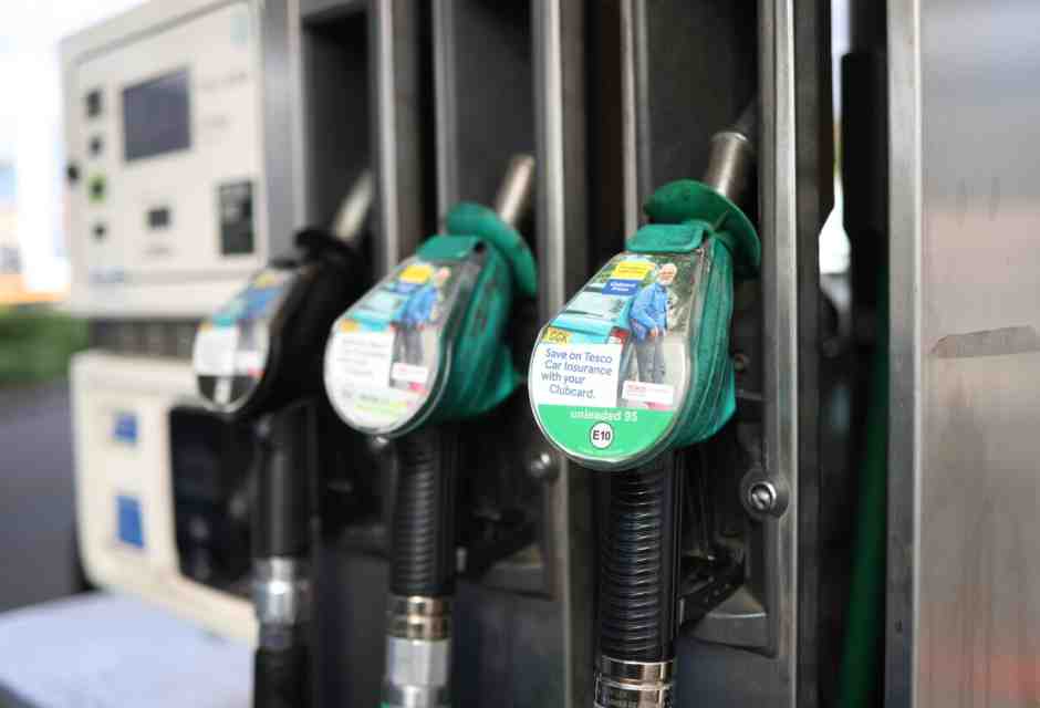 Da oggi diesel più caro e benzina più economica: entra in vigore l'allineamento delle accise